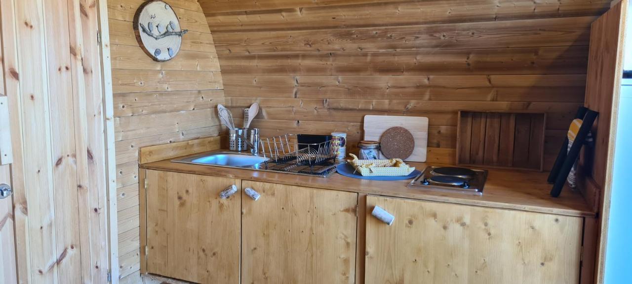 Viens Hebergements Insolites - Detente En Luberon מראה חיצוני תמונה
