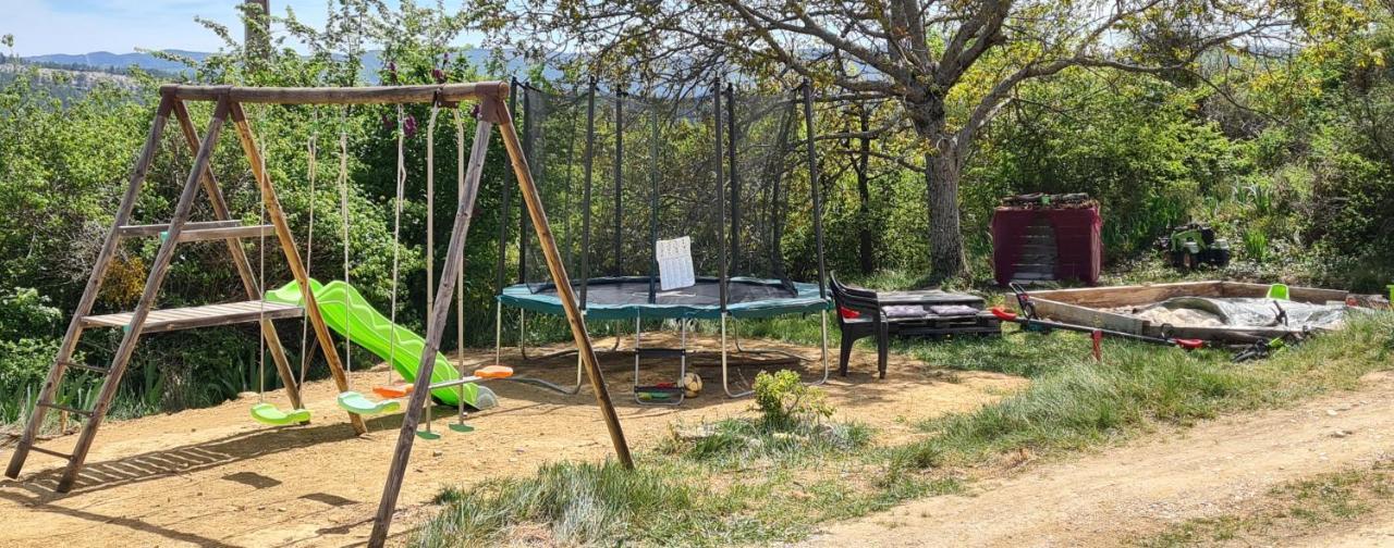 Viens Hebergements Insolites - Detente En Luberon מראה חיצוני תמונה