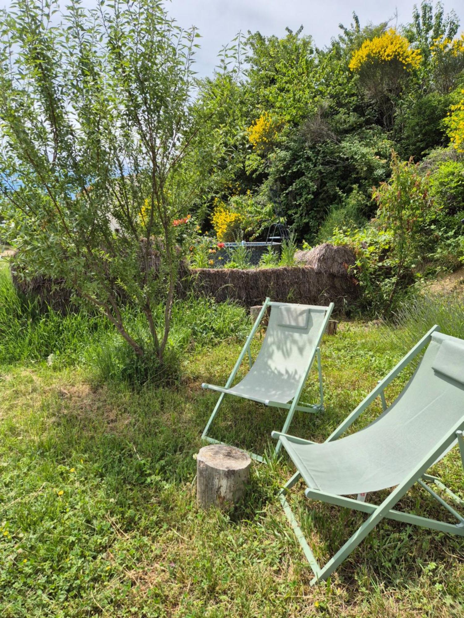 Viens Hebergements Insolites - Detente En Luberon מראה חיצוני תמונה
